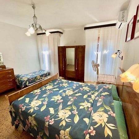 L'Encanto De Luna -Una Casa Autentica Comacchiese Comacchio Exteriör bild